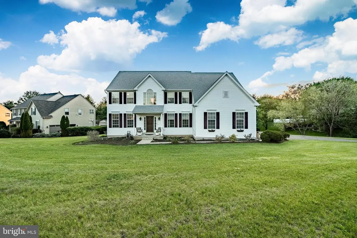 200 Devon Ln, Schwenksville, PA 19473 - #1