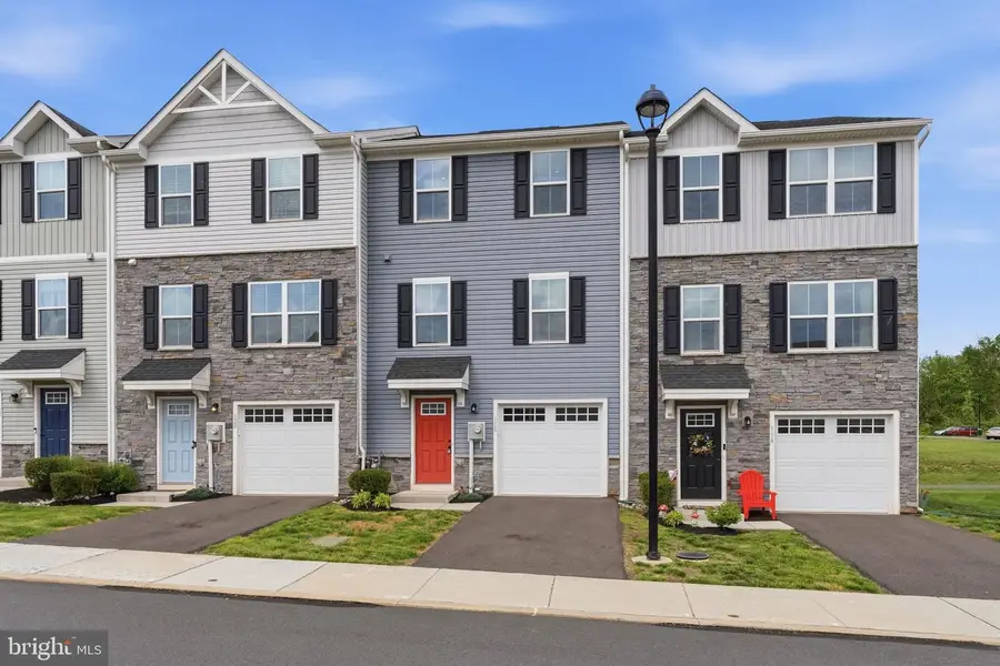 118 Nelson Ln, Sanatoga, PA 19464 - #2