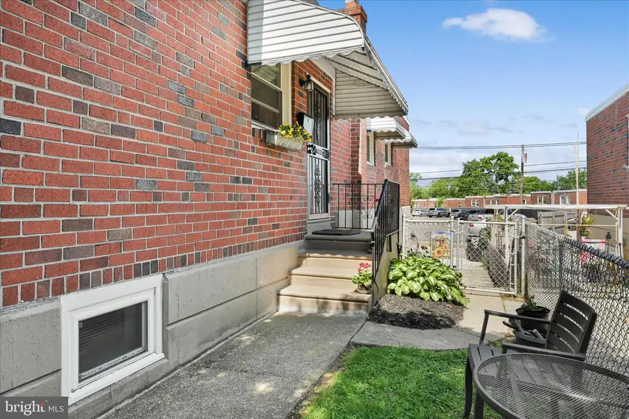 1707 Kendrick Ln, Norristown, PA 19401 - #3