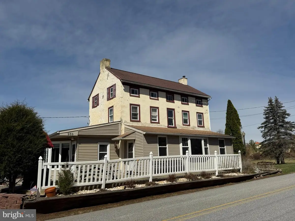 969 N Grange Ave N, Collegeville, PA 19426 - #1