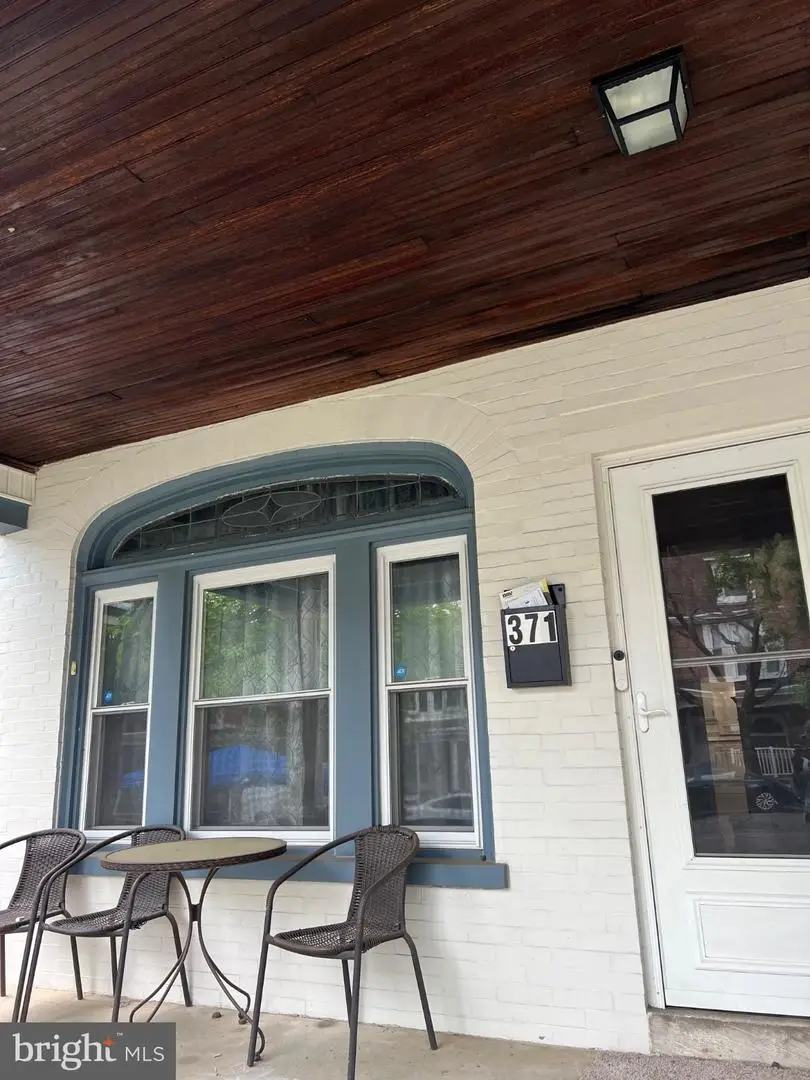 371 N Charlotte St, Pottstown, PA 19464 - #3