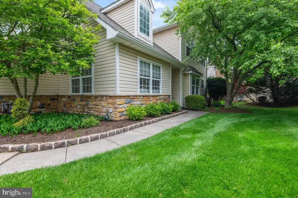 123 Shoal Creek Dr, BLUE BELL, PA 19422