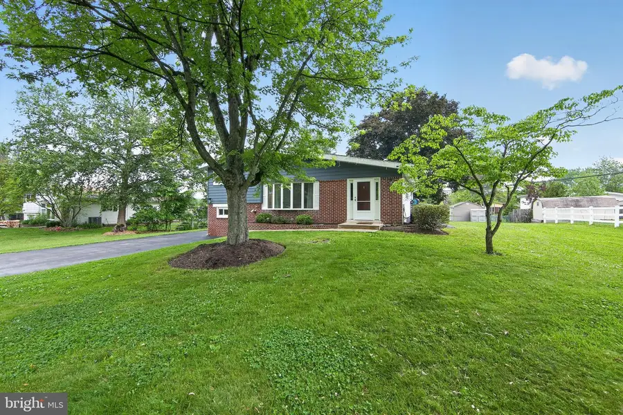 1649 Muhlenburg Dr, Blue Bell, PA 19422 - #3