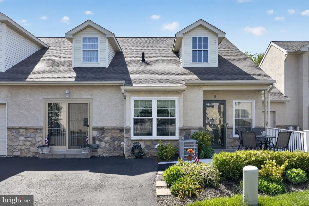 8 Stuart Dr #8, Norristown, PA 19401 - #1