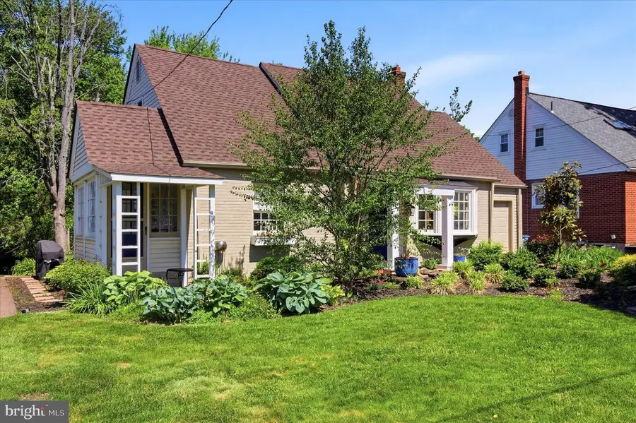 632 S Towamencin Ave, Lansdale, PA 19446 - #2
