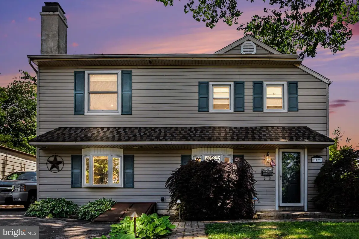 102 Redford Rd, Oreland, PA 19075 - #1