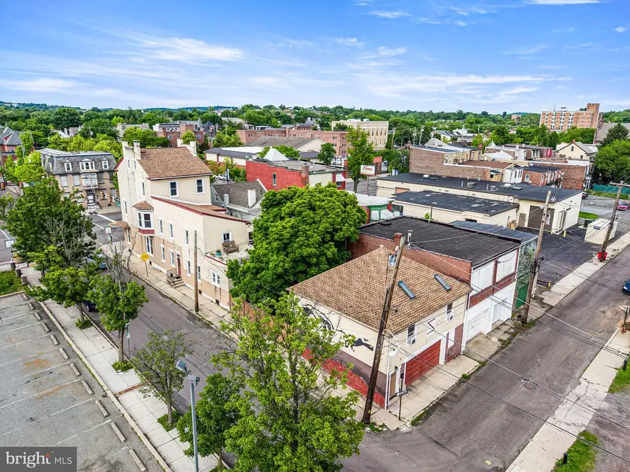 344 E High St, Pottstown, PA 19464 - #2
