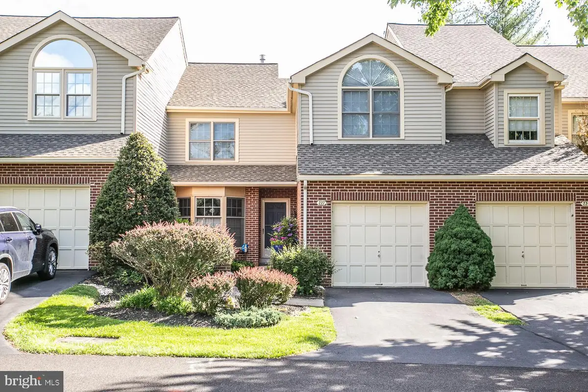 227 Towyn Ct, Ambler, PA 19002 - #1