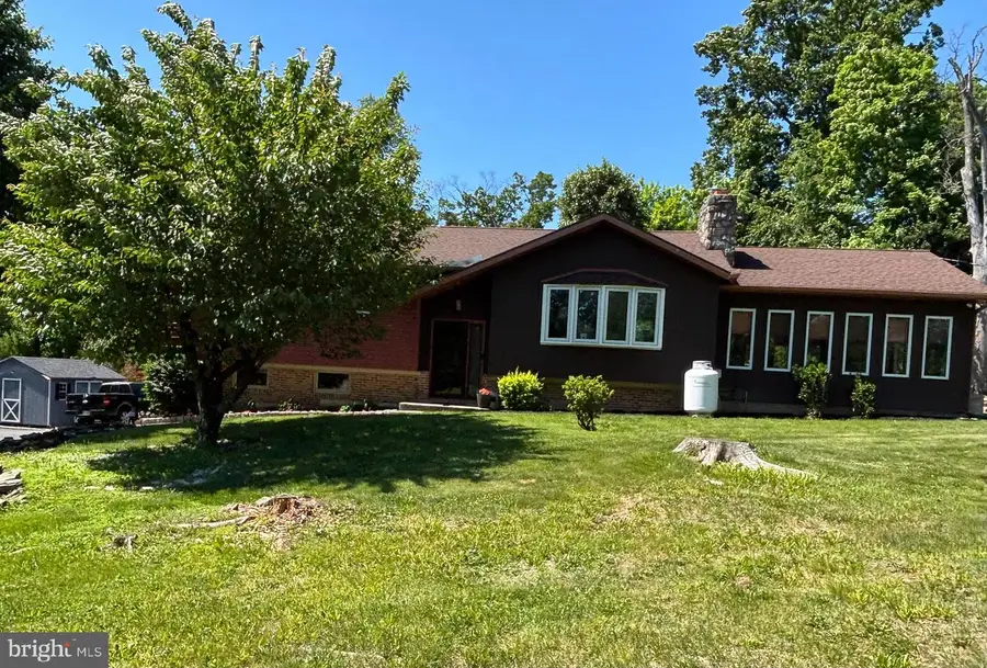 2394 Hill Rd, Perkiomenville, PA 18074 - #2
