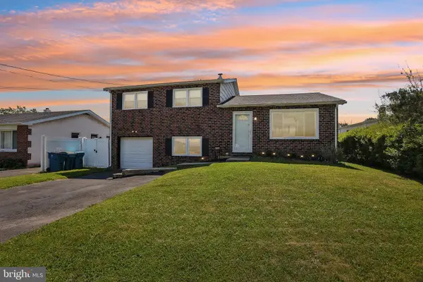1040 East Ave, BLUE BELL, PA 19422