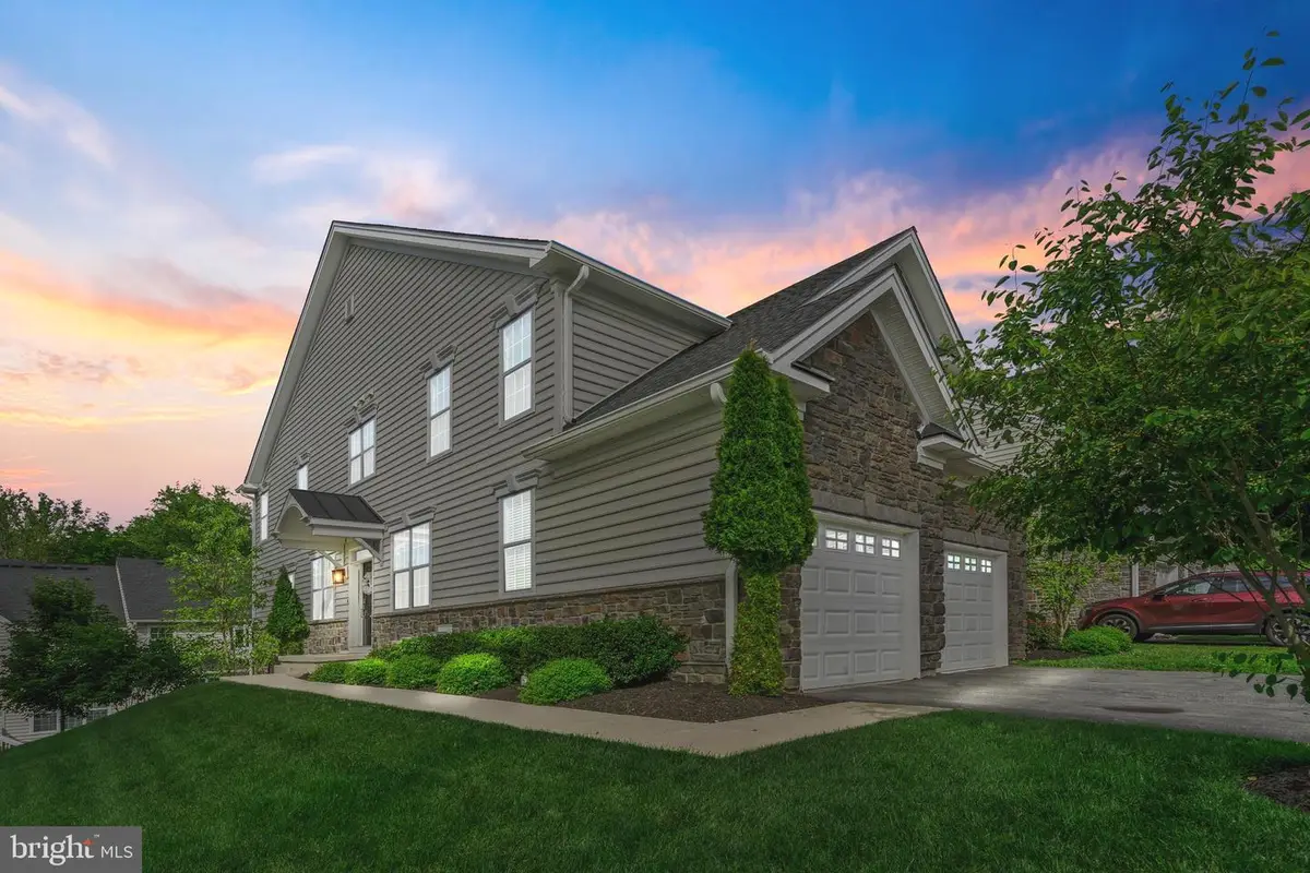 206 Ella Ln, Conshohocken, PA 19428 - #1