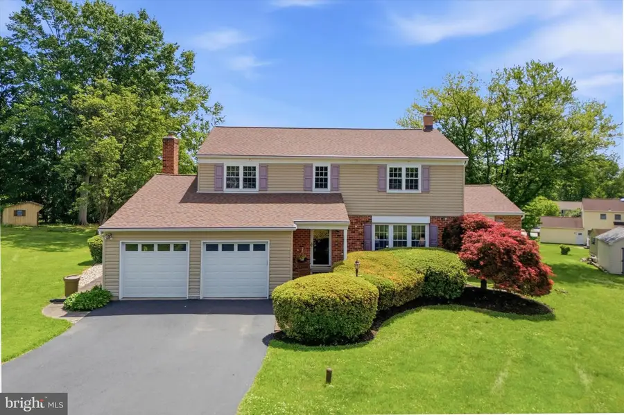 22 Woodstock Cir, Collegeville, PA 19426 - #2