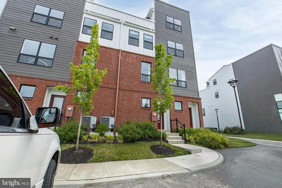 905 Riverplace Dr, Conshohocken, PA 19428 - #3