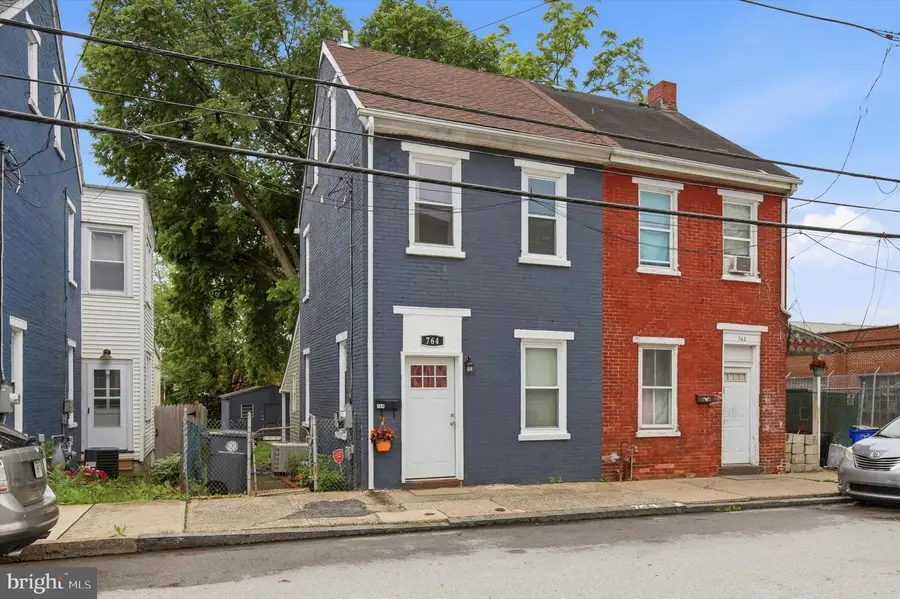 764 Queen St, Pottstown, PA 19464 - #2