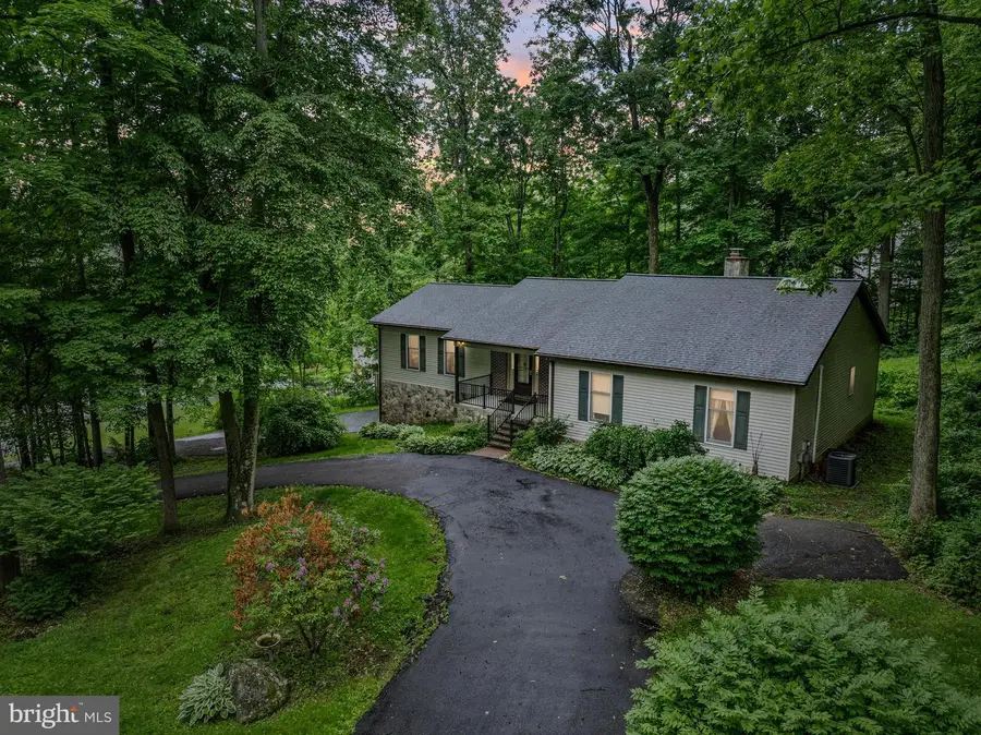 1928 Mimosa Ln, Pottstown, PA 19464 - #2