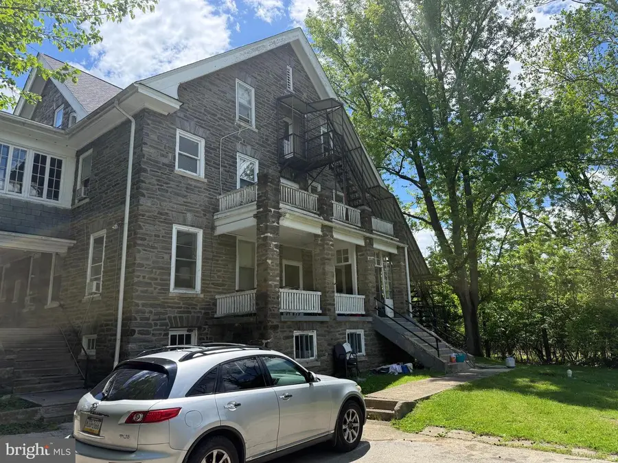 31 W Mill Rd, Flourtown, PA 19031 - #3