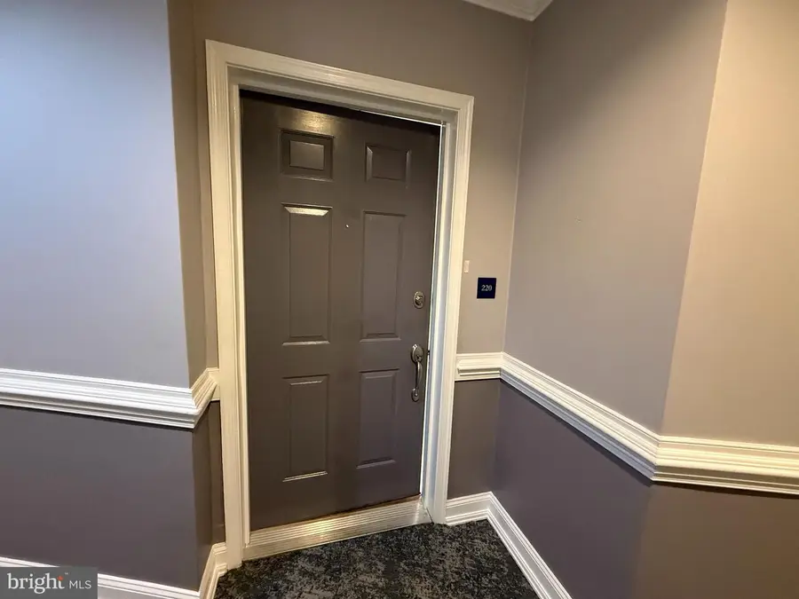 220 Carson Ter, Huntingdon Valley, PA 19006 - #2
