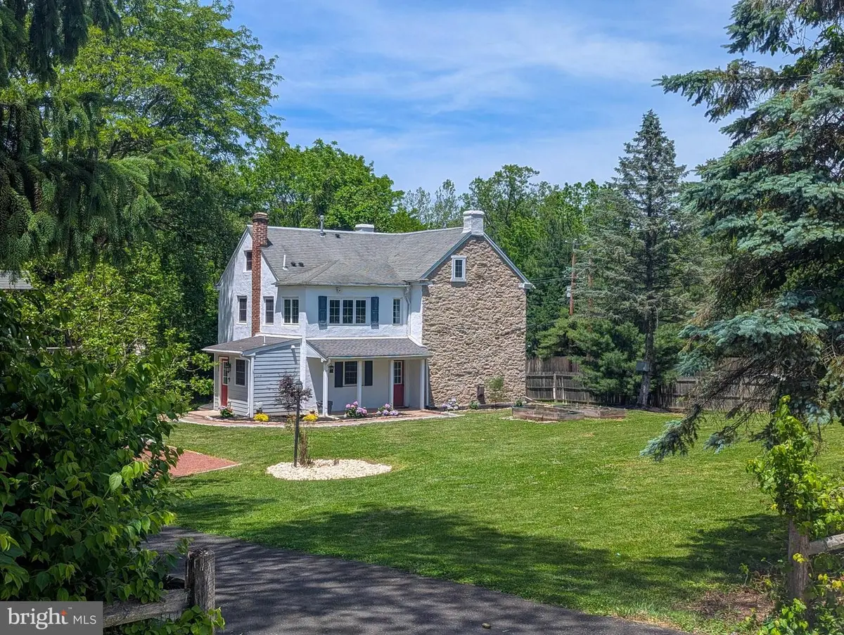 1390 Cinnamon Dr, Fort Washington, PA 19034 - #1