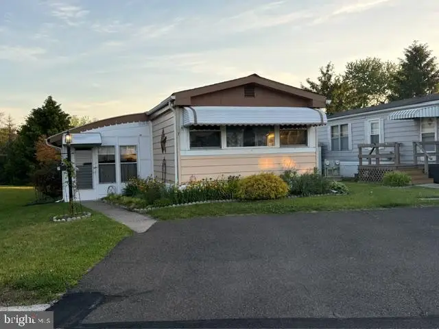 7 Woodsbluff Run, North Wales, PA 19454 - #1
