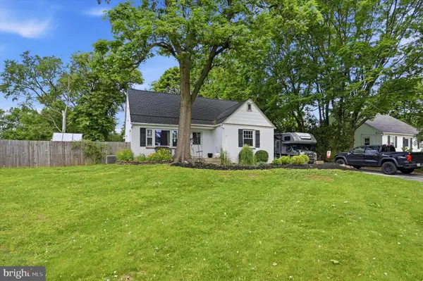 35 Burnside Ave, WEST NORRITON, PA 19403