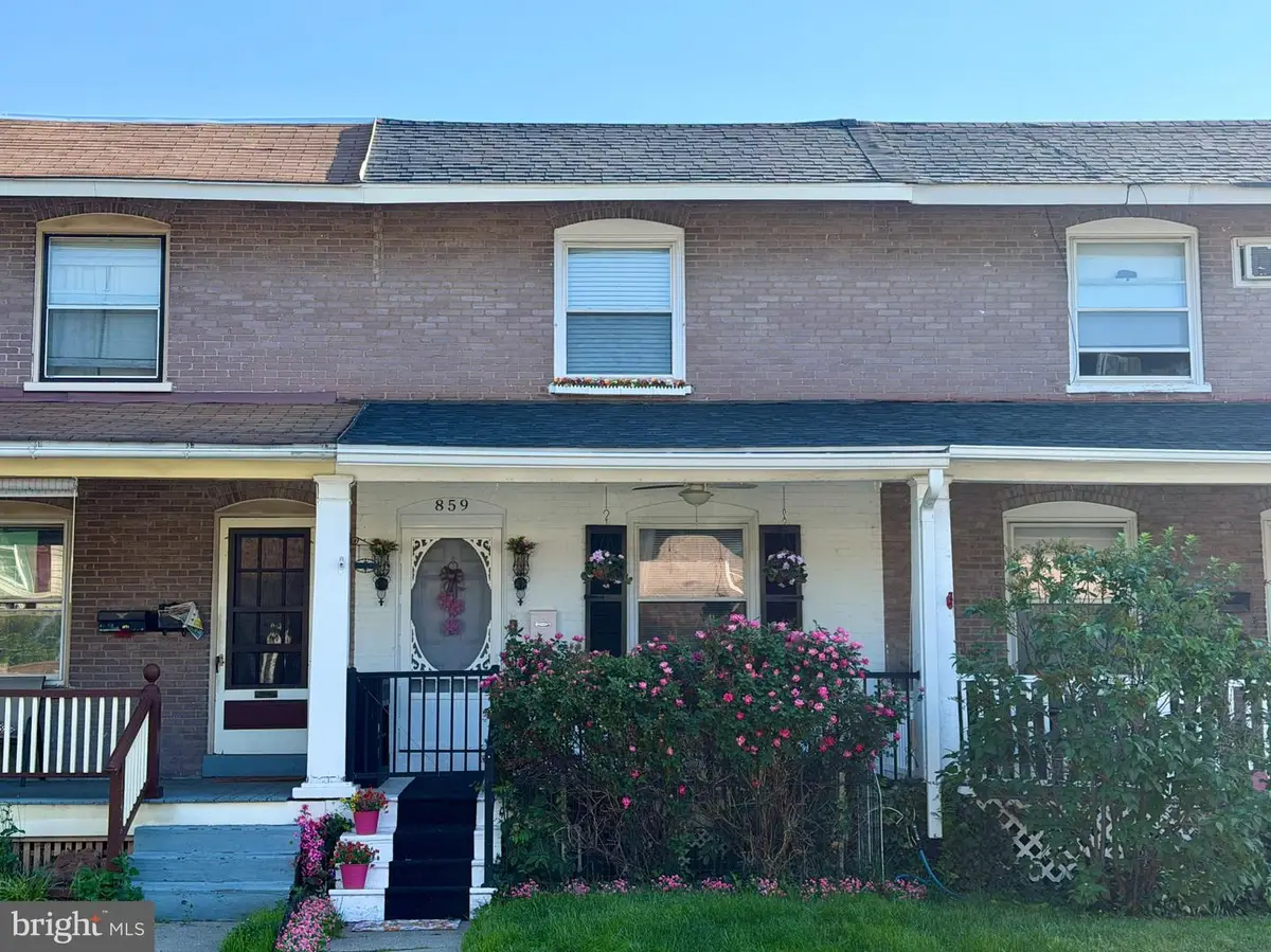 859 W 2nd St, Lansdale, PA 19446 - #1