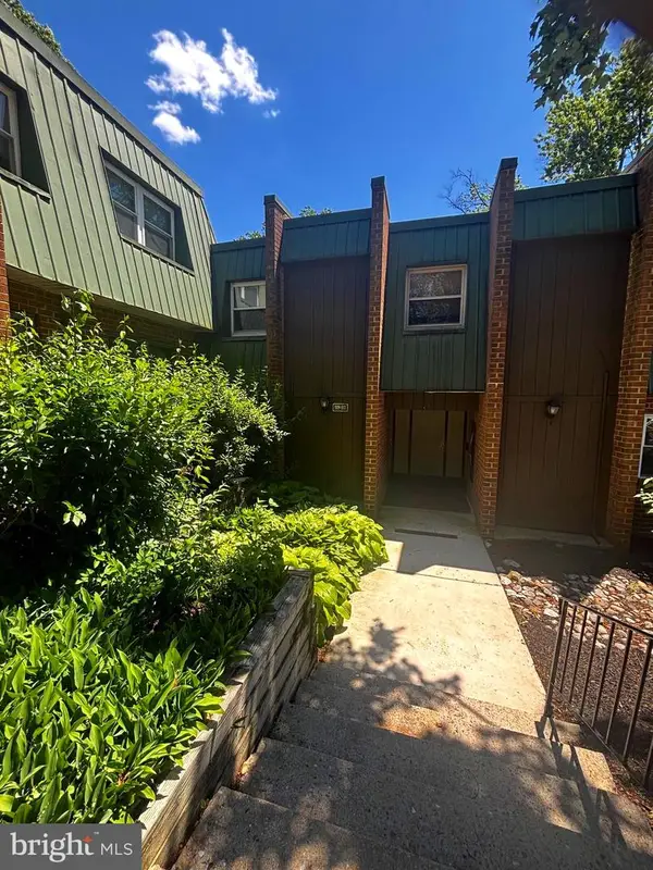 511 Meadowview Ln #511, MONT CLARE, PA 19453