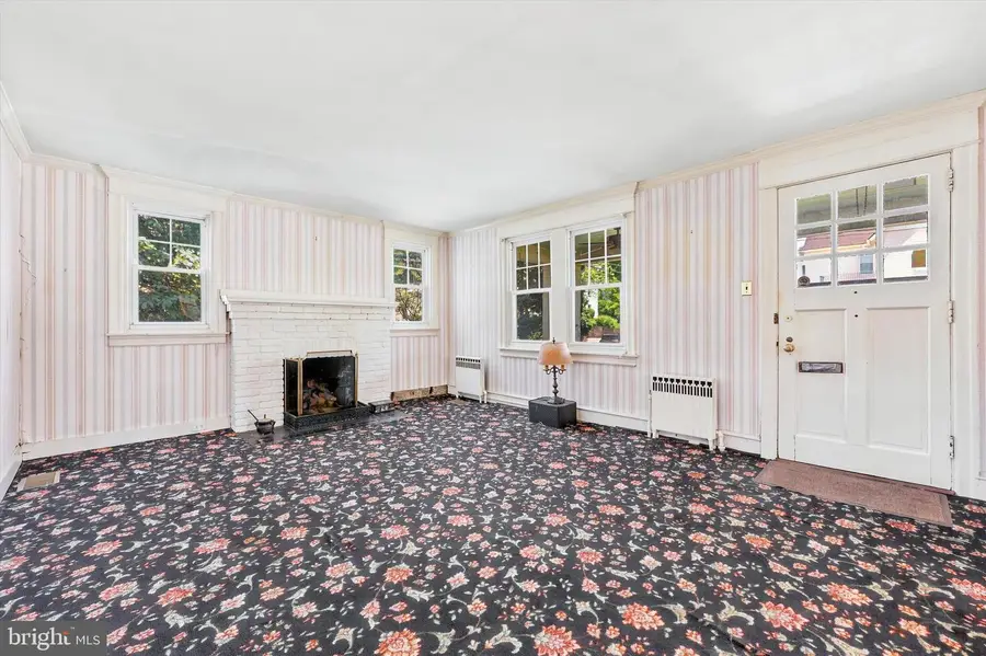 118 N Essex Ave, Narberth, PA 19072 - #2