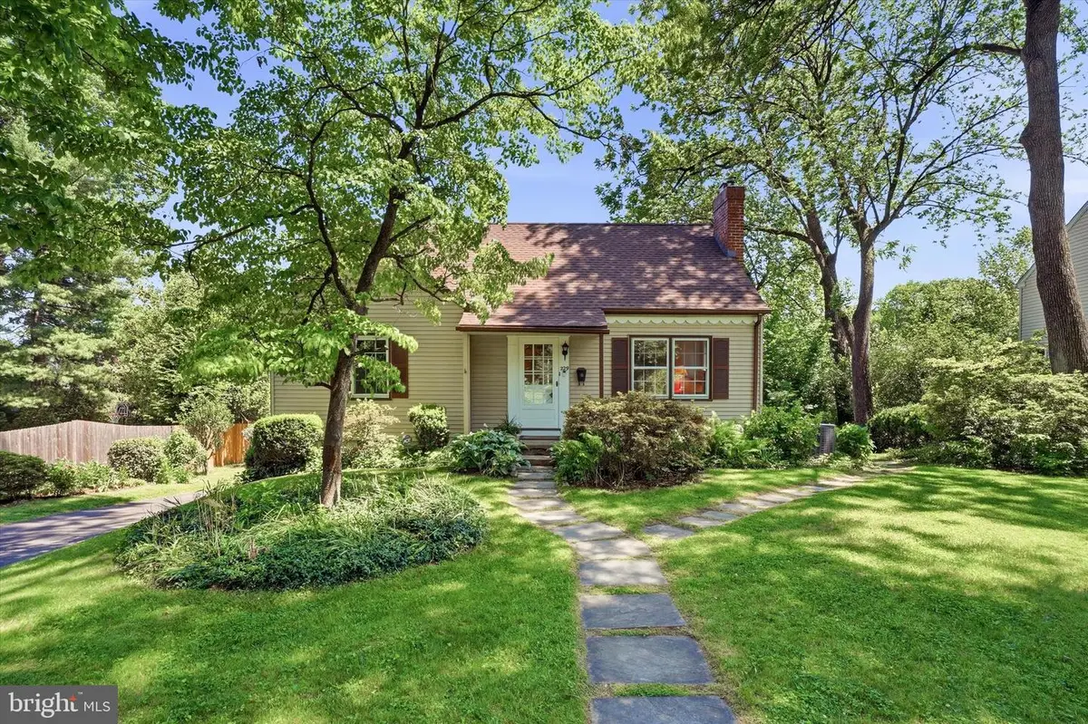 229 Lismore Ave, Glenside, PA 19038 - #1