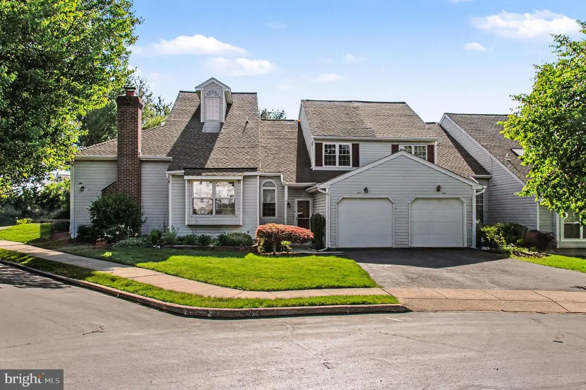 302 Somerset Ct, Lansdale, PA 19446 - #1