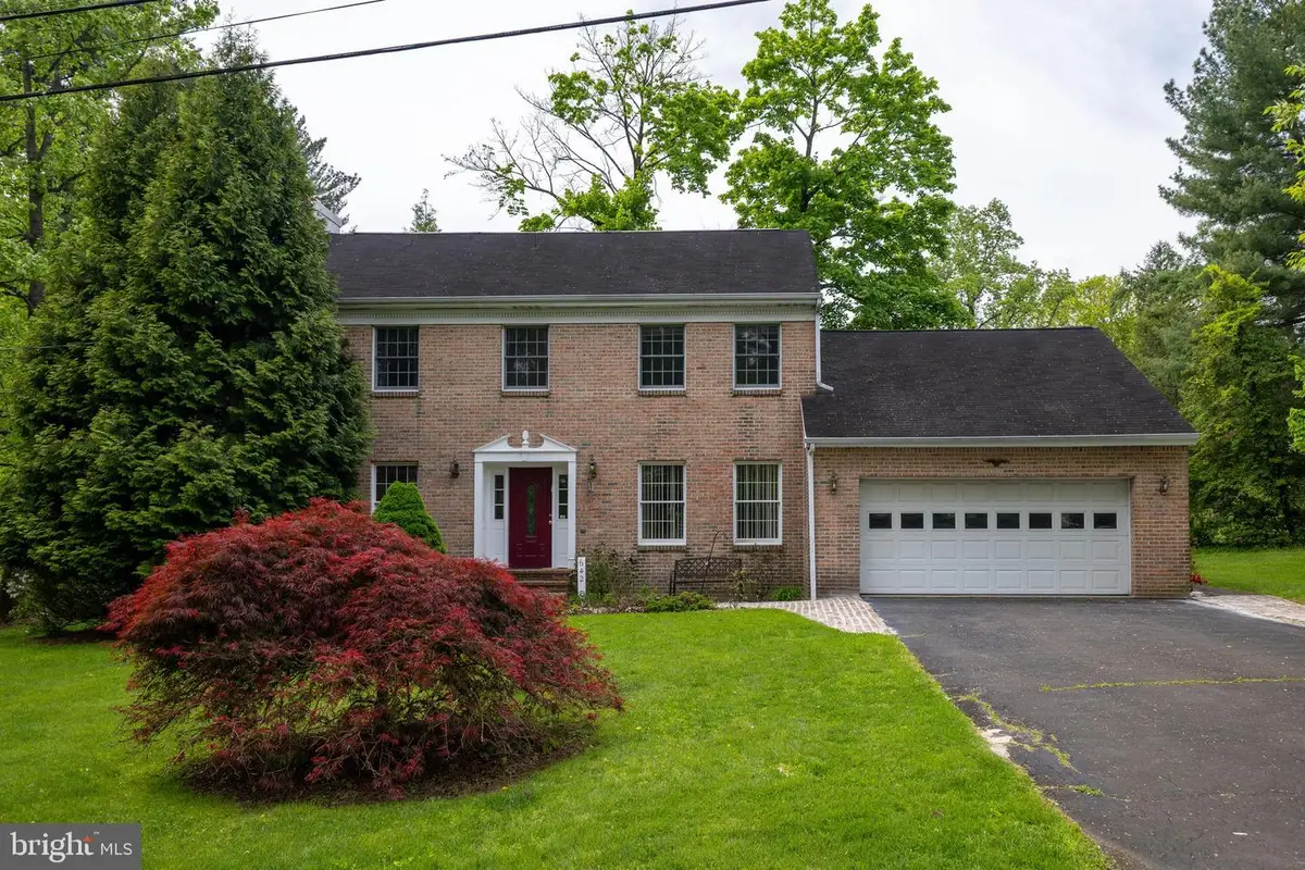 642 Coram Rd, Huntingdon Valley, PA 19006 - #1