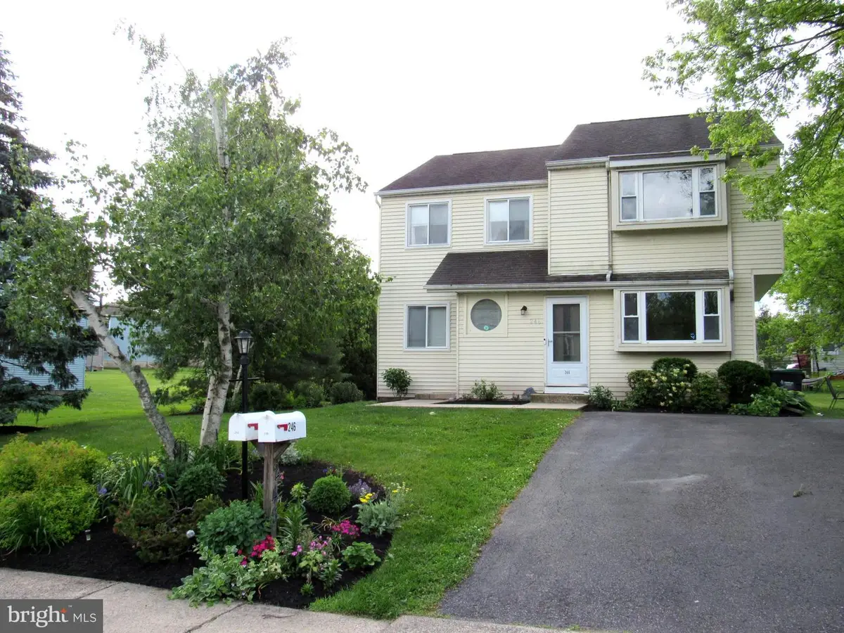 246 Florence Dr, Harleysville, PA 19438 - #1