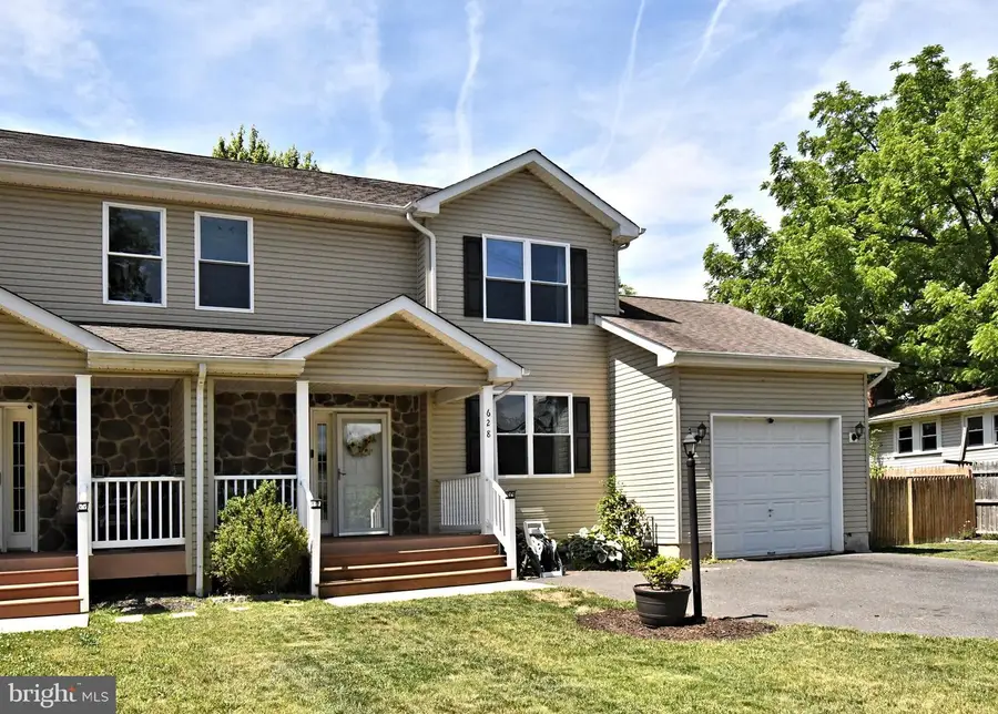 628 Jones Ave, Lansdale, PA 19446 - #3