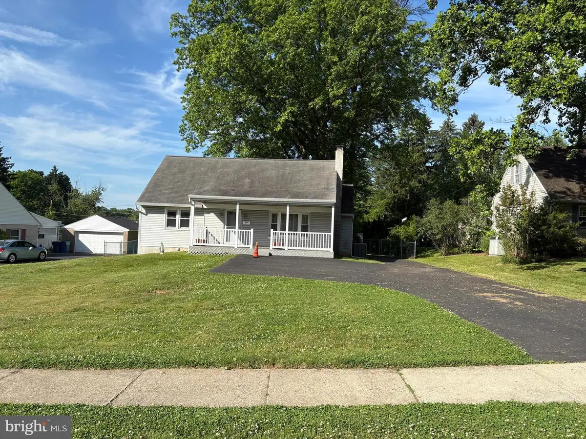 804 Highland Rd, Lansdale, PA 19446 - #1