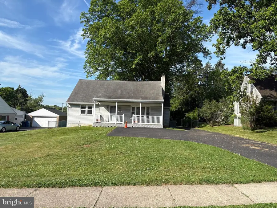 804 Highland Rd, Lansdale, PA 19446 - #2