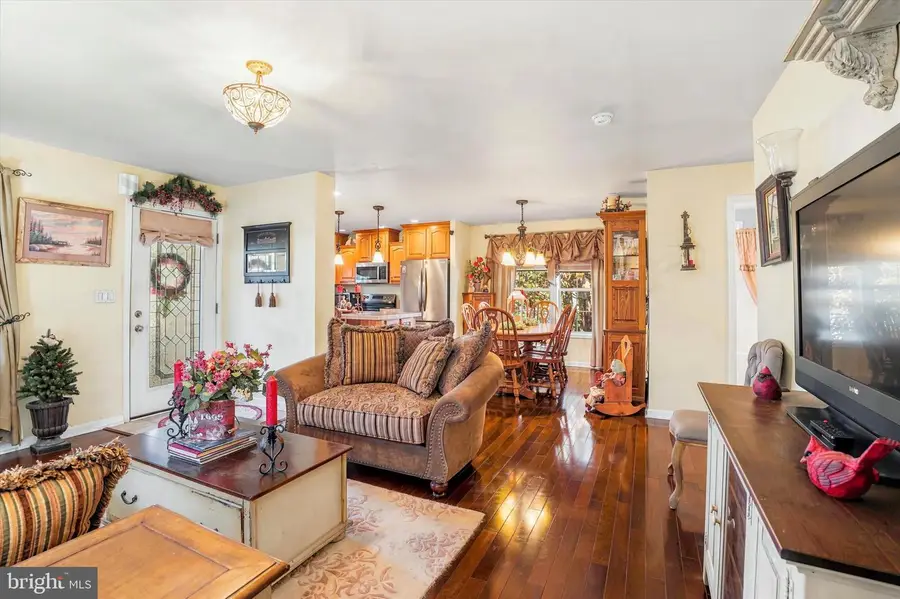 308 North Wales Rd, North Wales, PA 19454 - #3