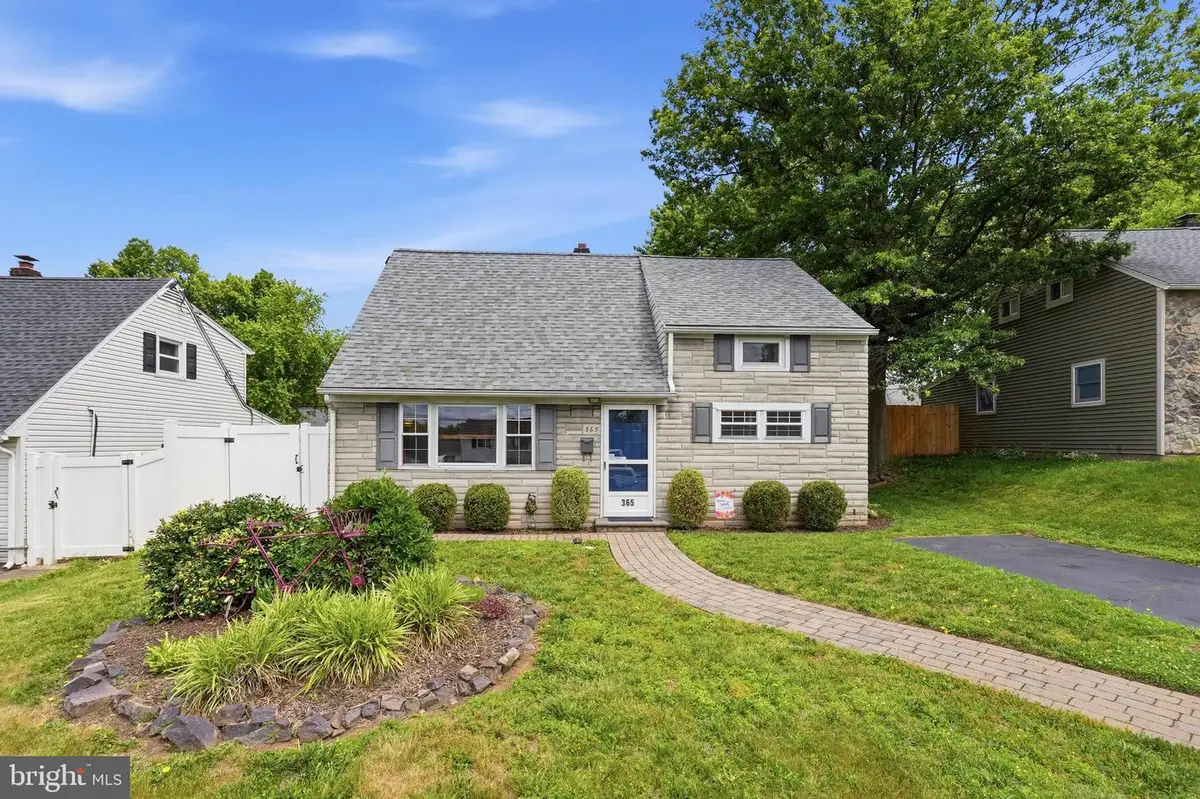 365 W King St, Pottstown, PA 19464 - #1