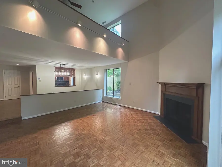 100 Llanalew Rd #7b, Haverford, PA 19041 - #2