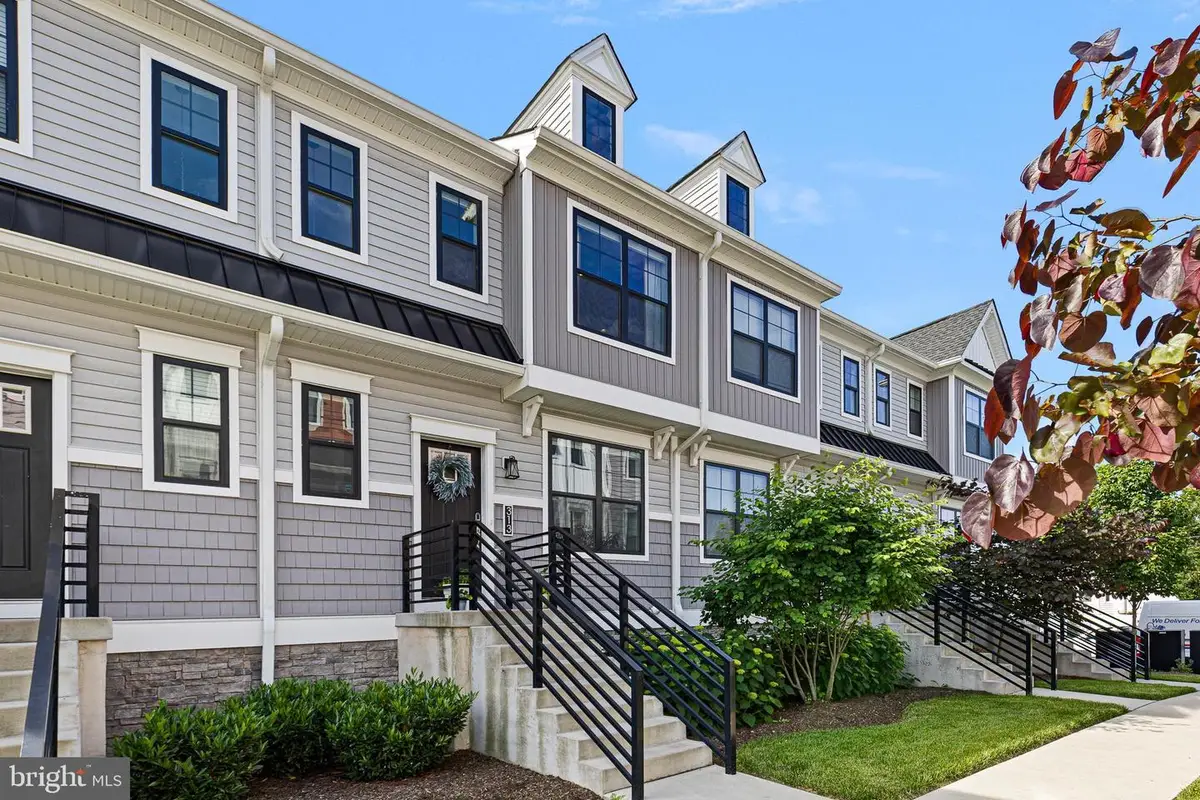 313 Chestnut St, Collegeville, PA 19426 - #1