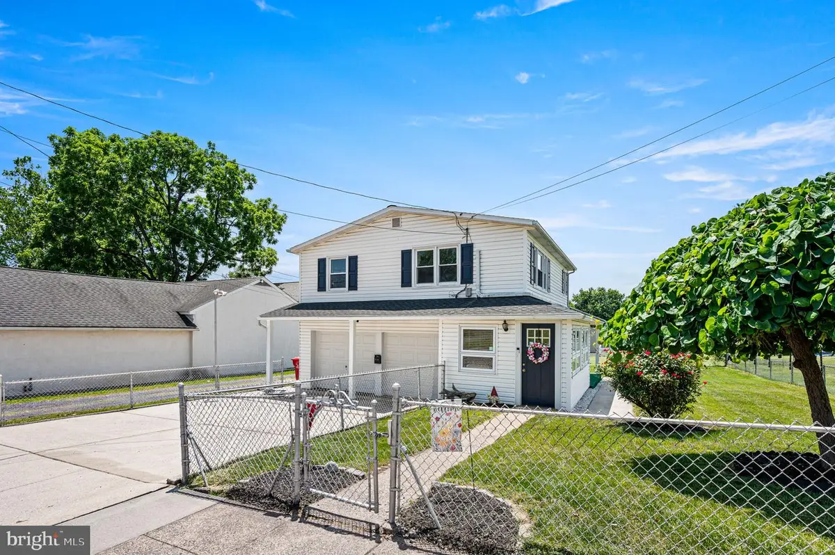 519 Rice St, Pottstown, PA 19464 - #1