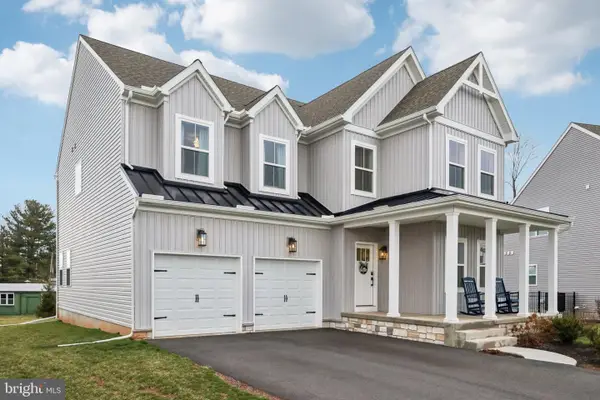 15 Patricia Dr, TRAPPE, PA 19426