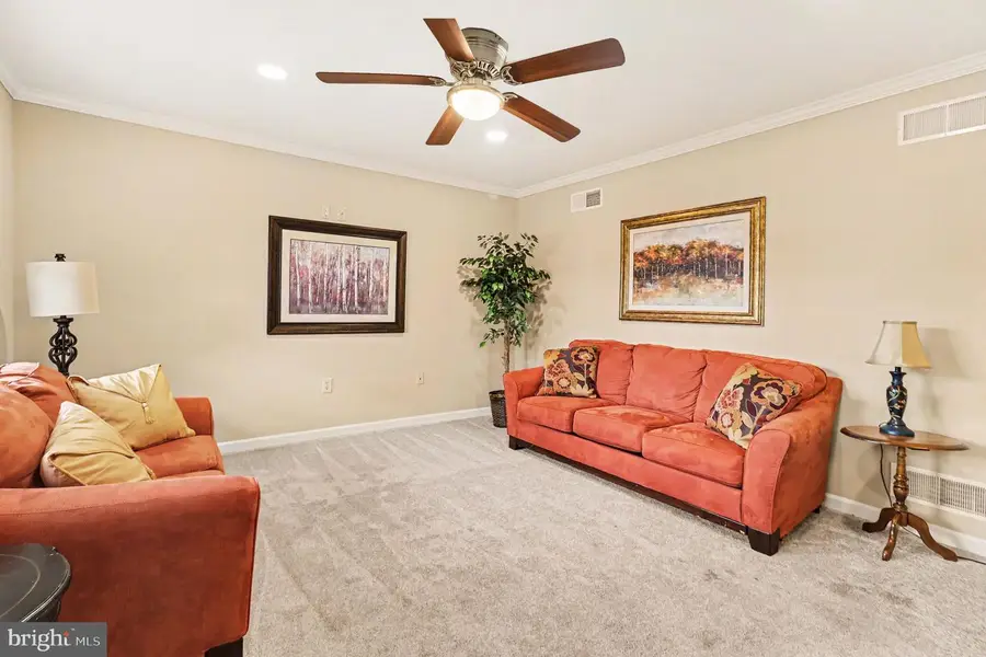 27 Ludwig Ln, Pottstown, PA 19464 - #2