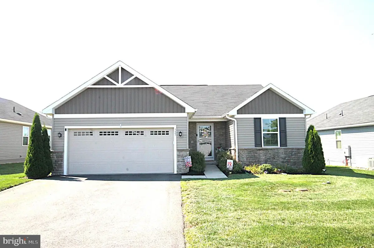 323 Steeplechase Ln, Pottstown, PA 19464 - #1