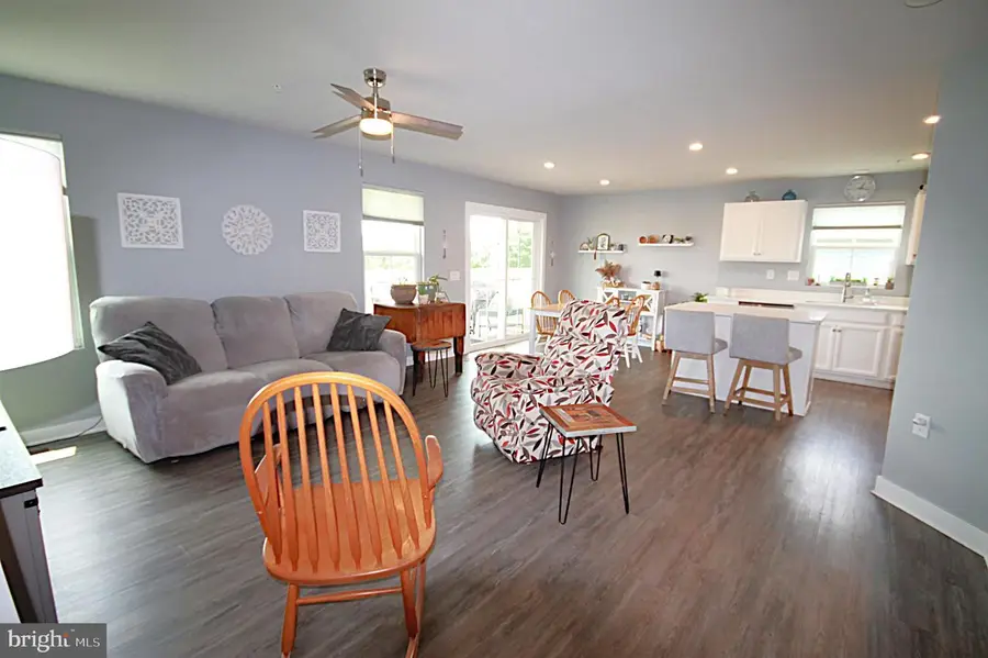 323 Steeplechase Ln, Pottstown, PA 19464 - #3