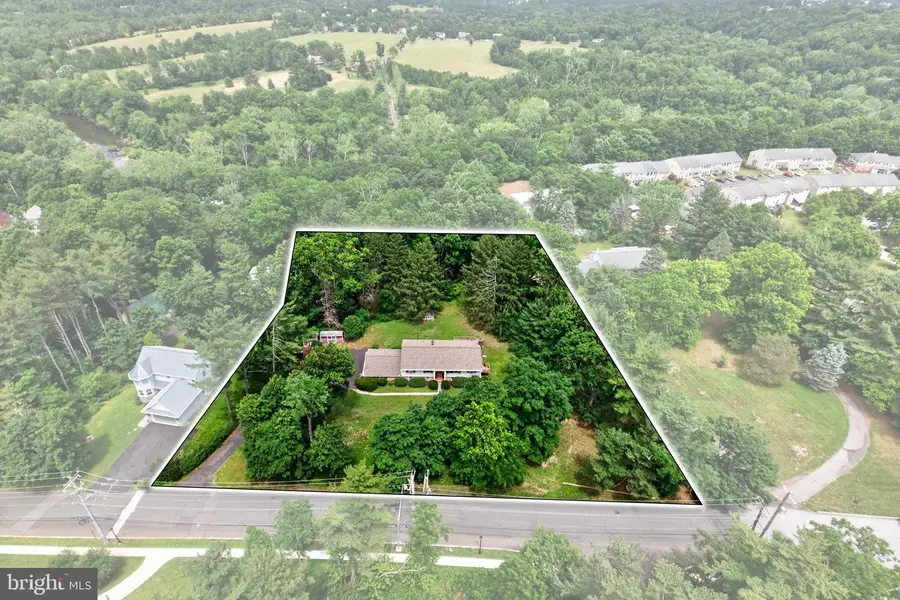 40 2nd St, Schwenksville, PA 19473 - #2