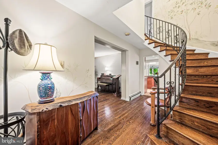 2169 Harts Ln, Conshohocken, PA 19428 - #2