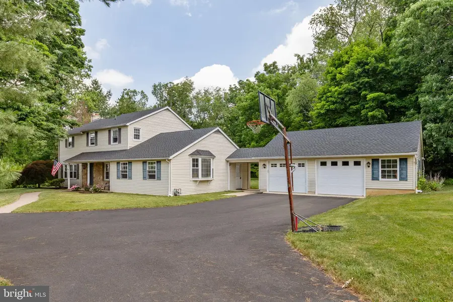 1545 Terrace Dr, Ambler, PA 19002 - #2