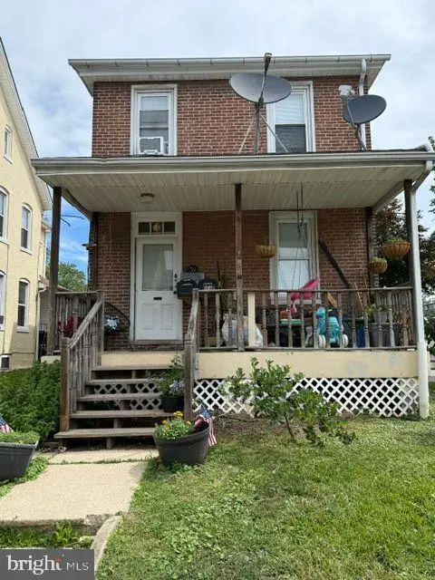 31 W 4th St, Lansdale, PA 19446 - #1