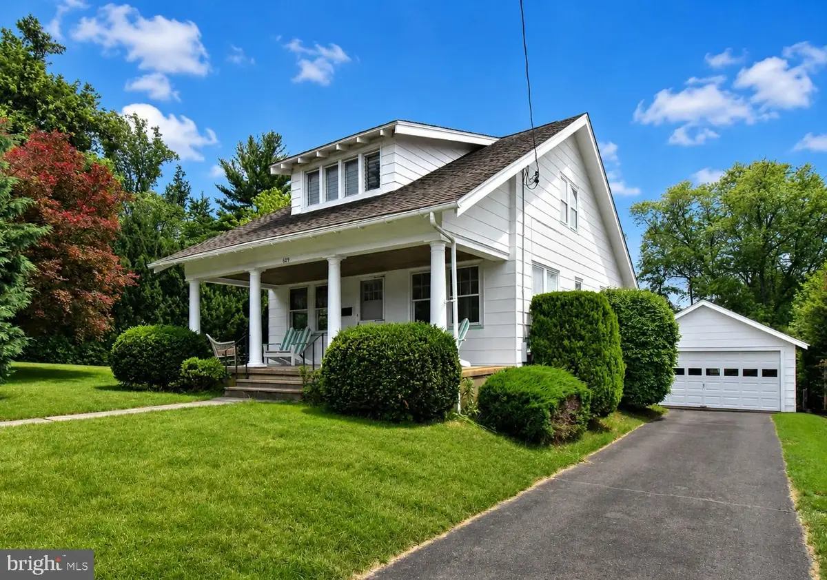 609 Orlando Ave, Oreland, PA 19075 - #1