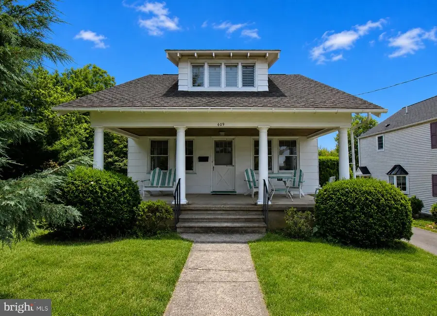 609 Orlando Ave, Oreland, PA 19075 - #2