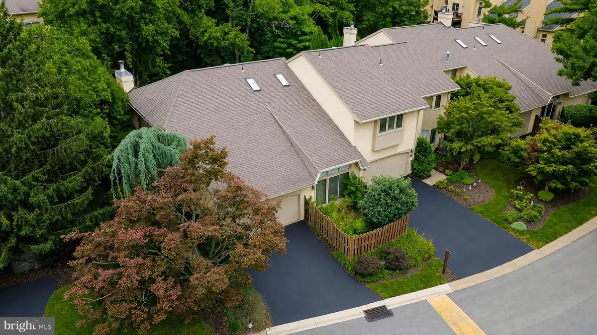 372 Linden Dr, Elkins Park, PA 19027 - #1